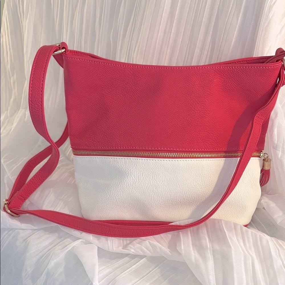 Stylish Pink and White Faux leather Women's Crossbody/Shoulder bag